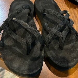 Teva Women's Black Sandals size 10. Lightly used. SH131